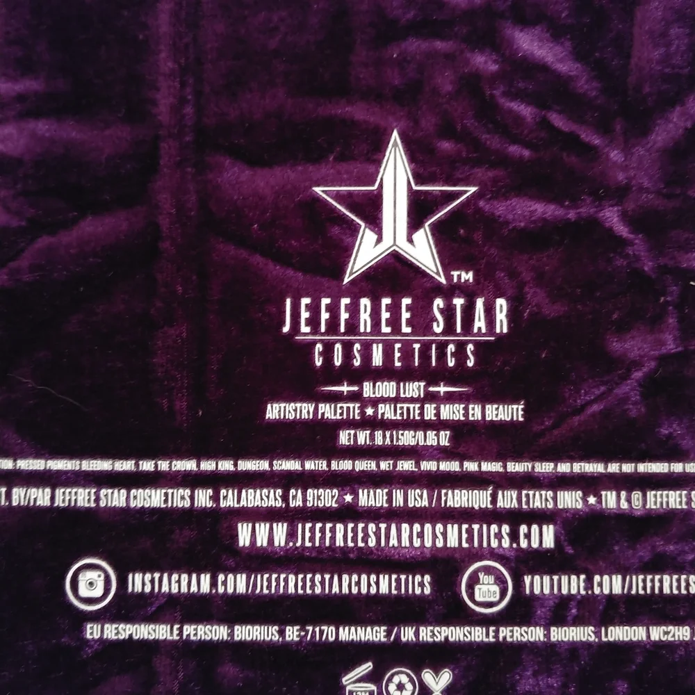 💜FIRM! NWT JEFFREE STAR BLOOD LUST EYESHADOW PALETTE (LAST ONE AVAILABLE)